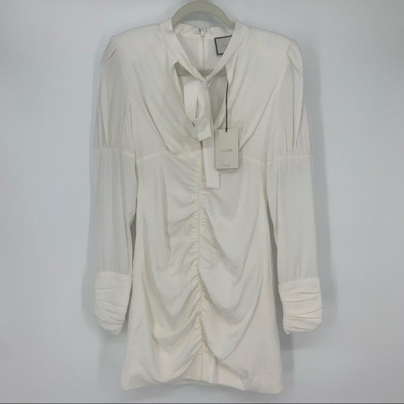 NEW Alexis Lindon Long Sleeve Dress in Geo White Print Size Small - Picture 3 of 9